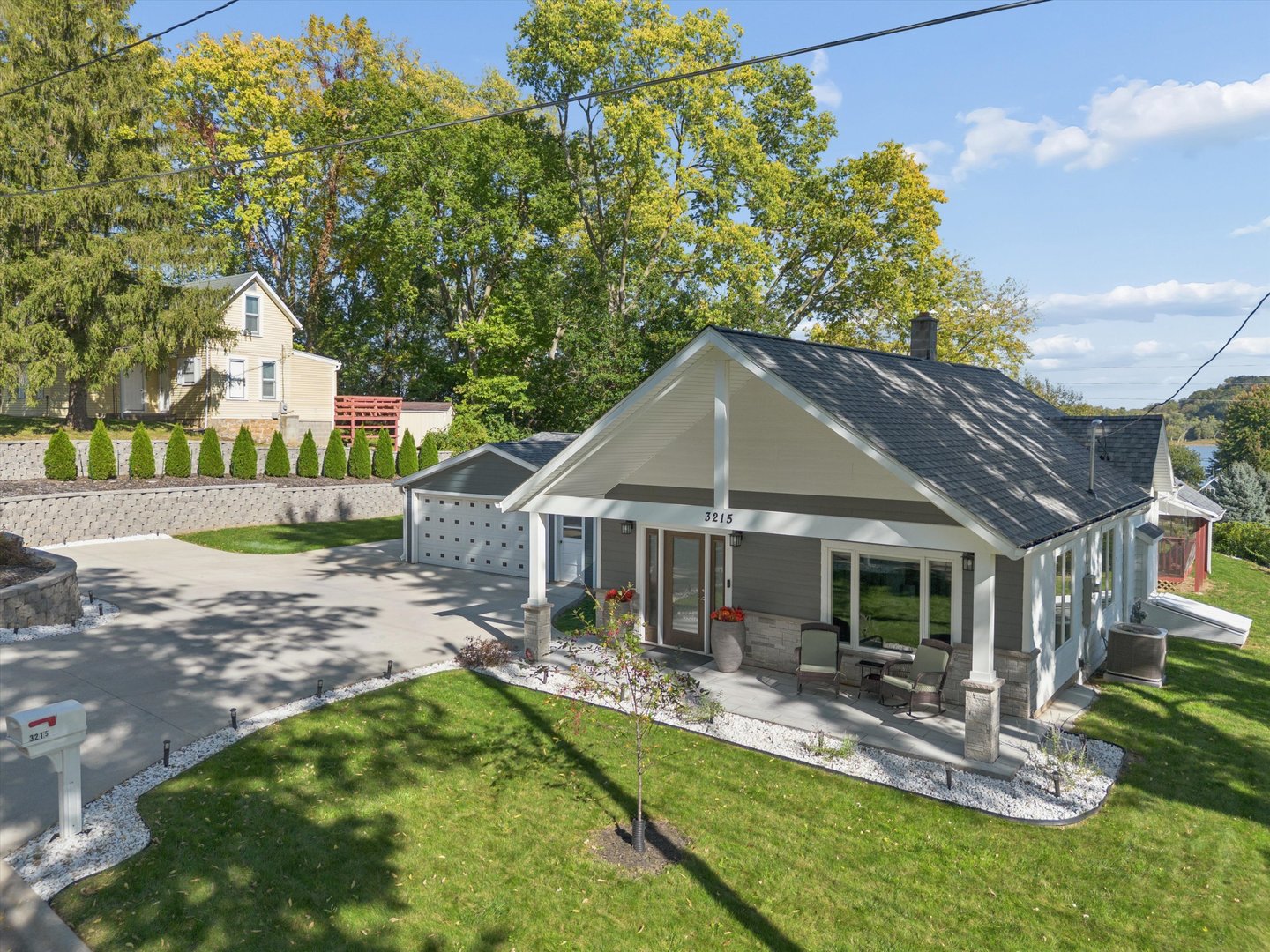 main property photo 0