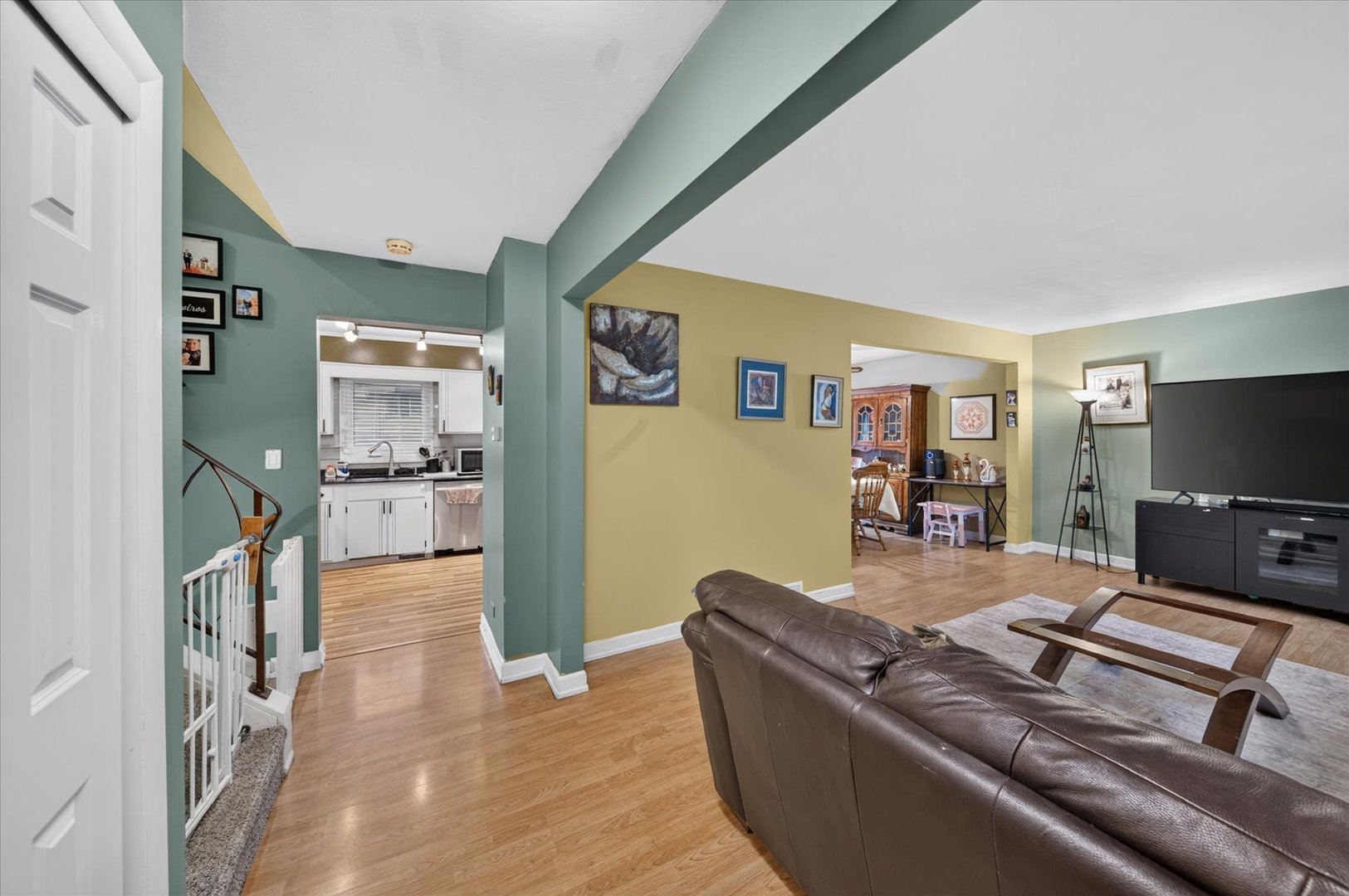main property photo 8