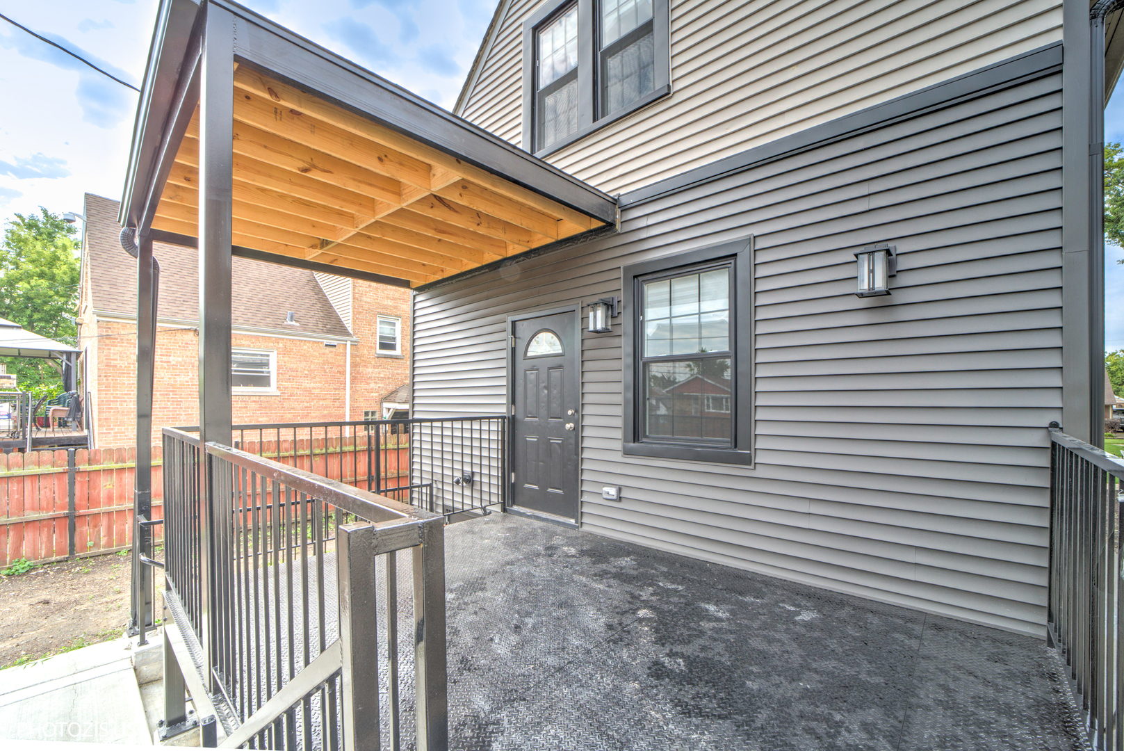 main property photo 31