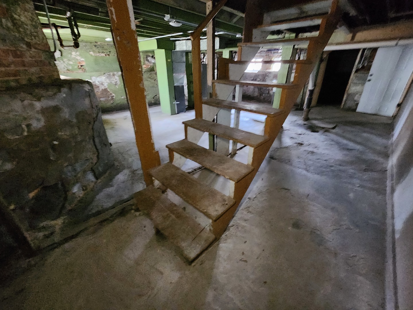 main property photo 25