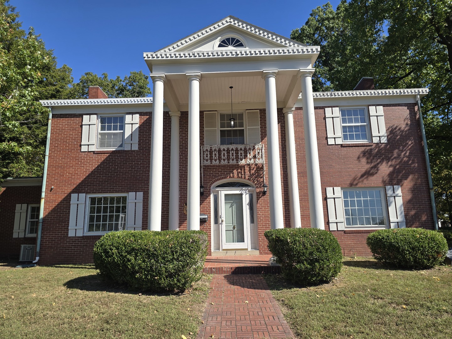 main property photo 7