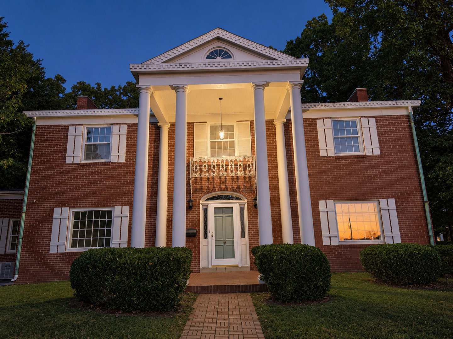 main property photo 8