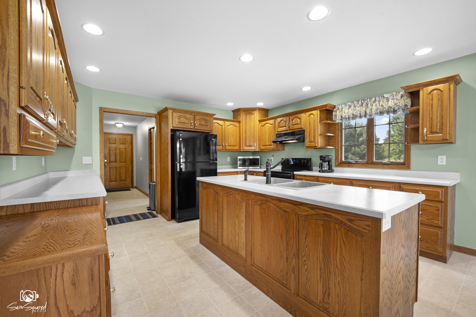 main property photo 14