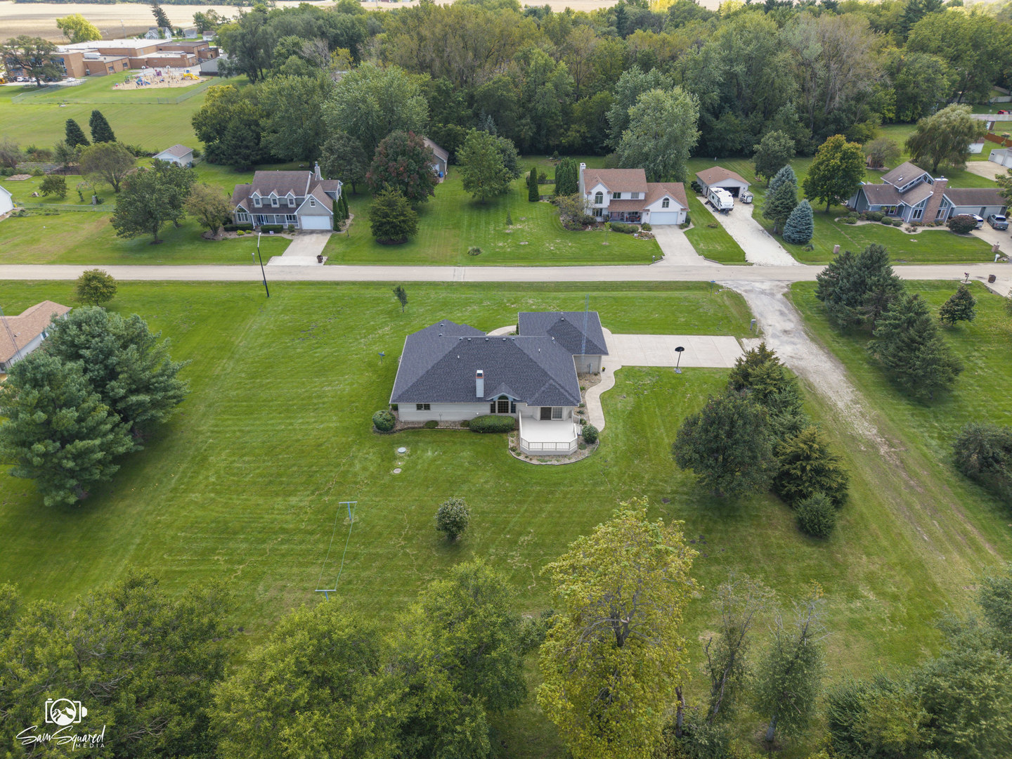main property photo 2