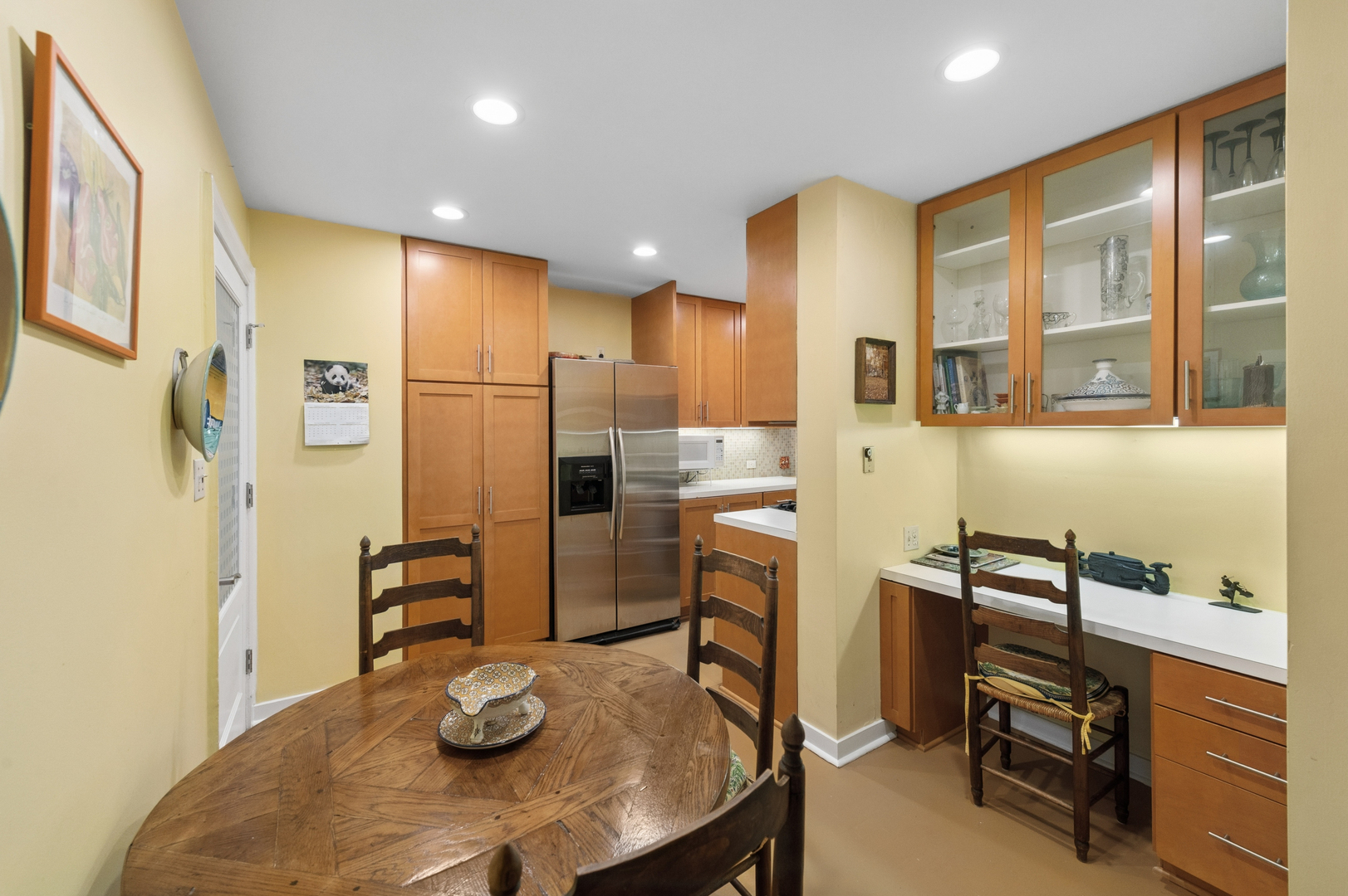 main property photo 28