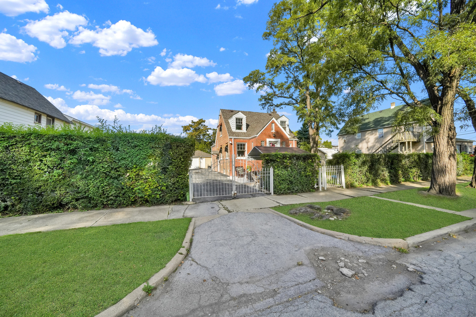 main property photo 30