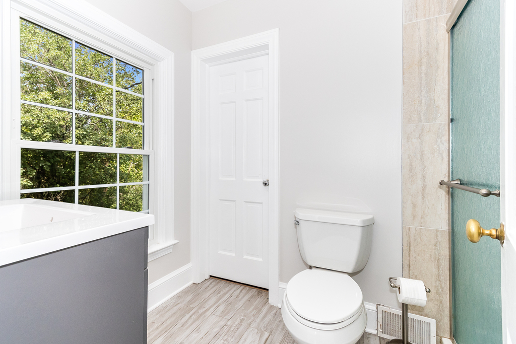 main property photo 59