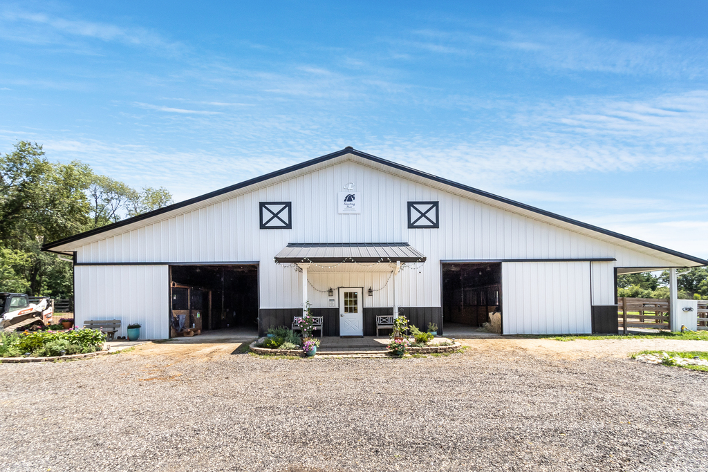 main property photo 8