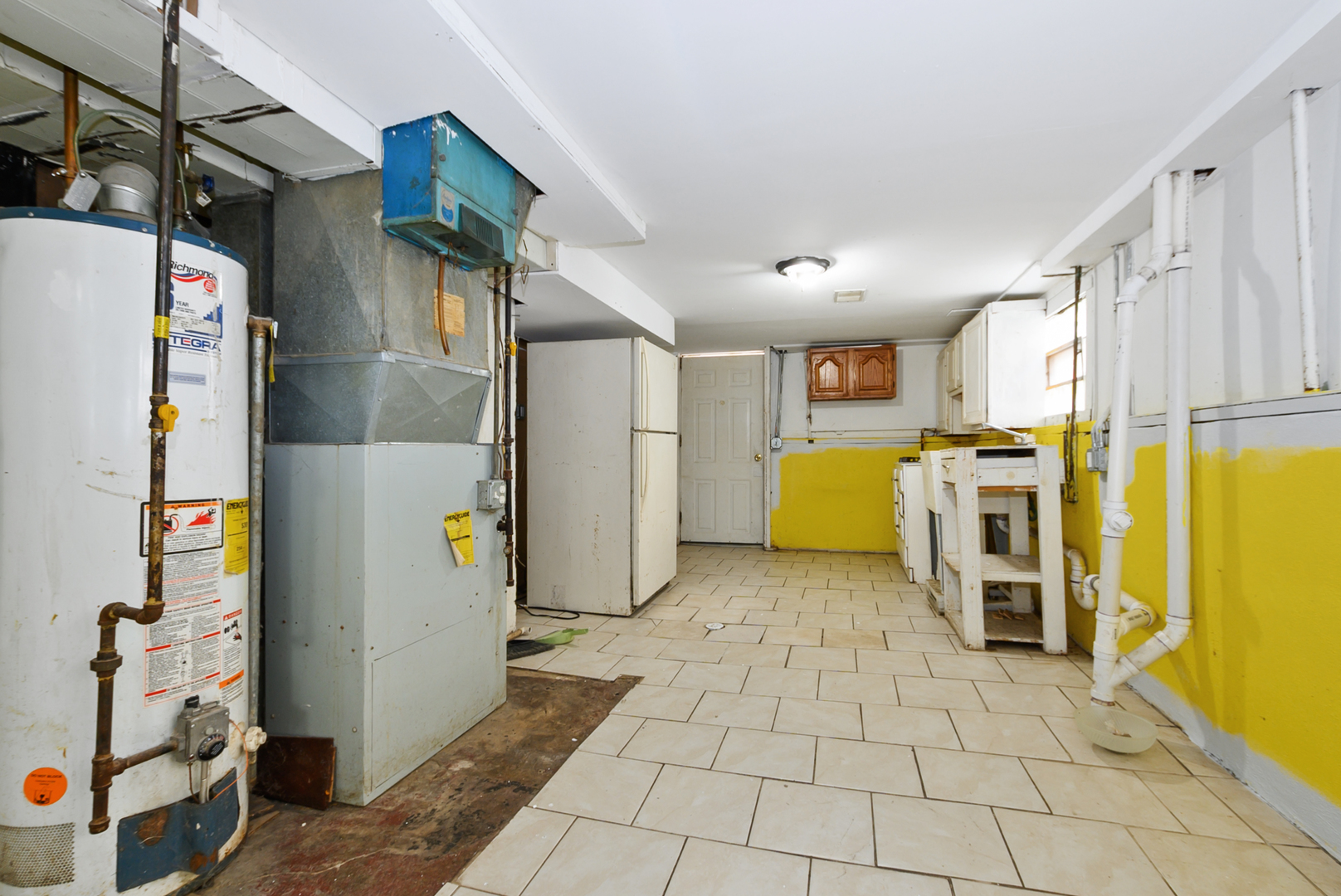 main property photo 11