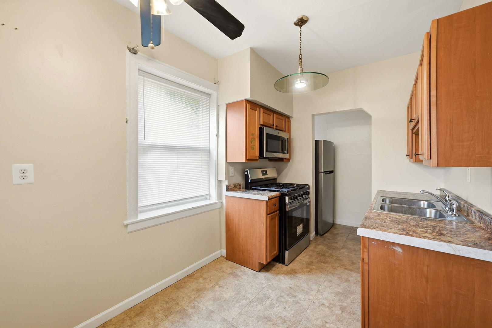 main property photo 7