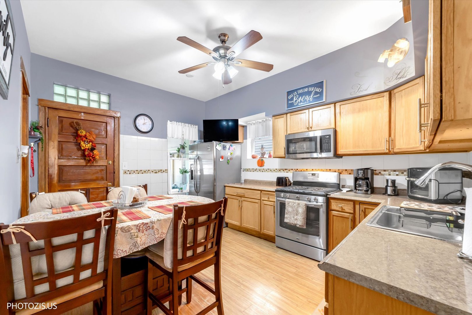main property photo 7