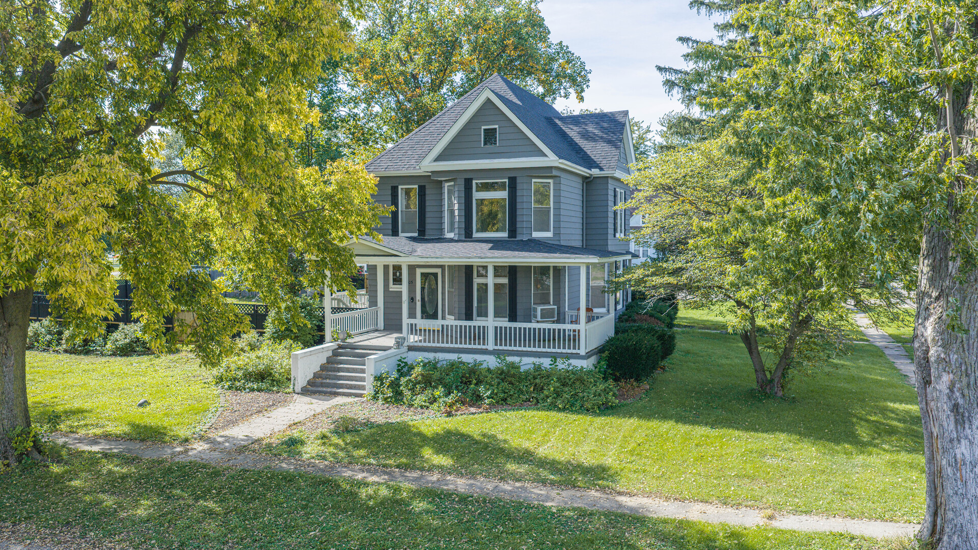 main property photo 32