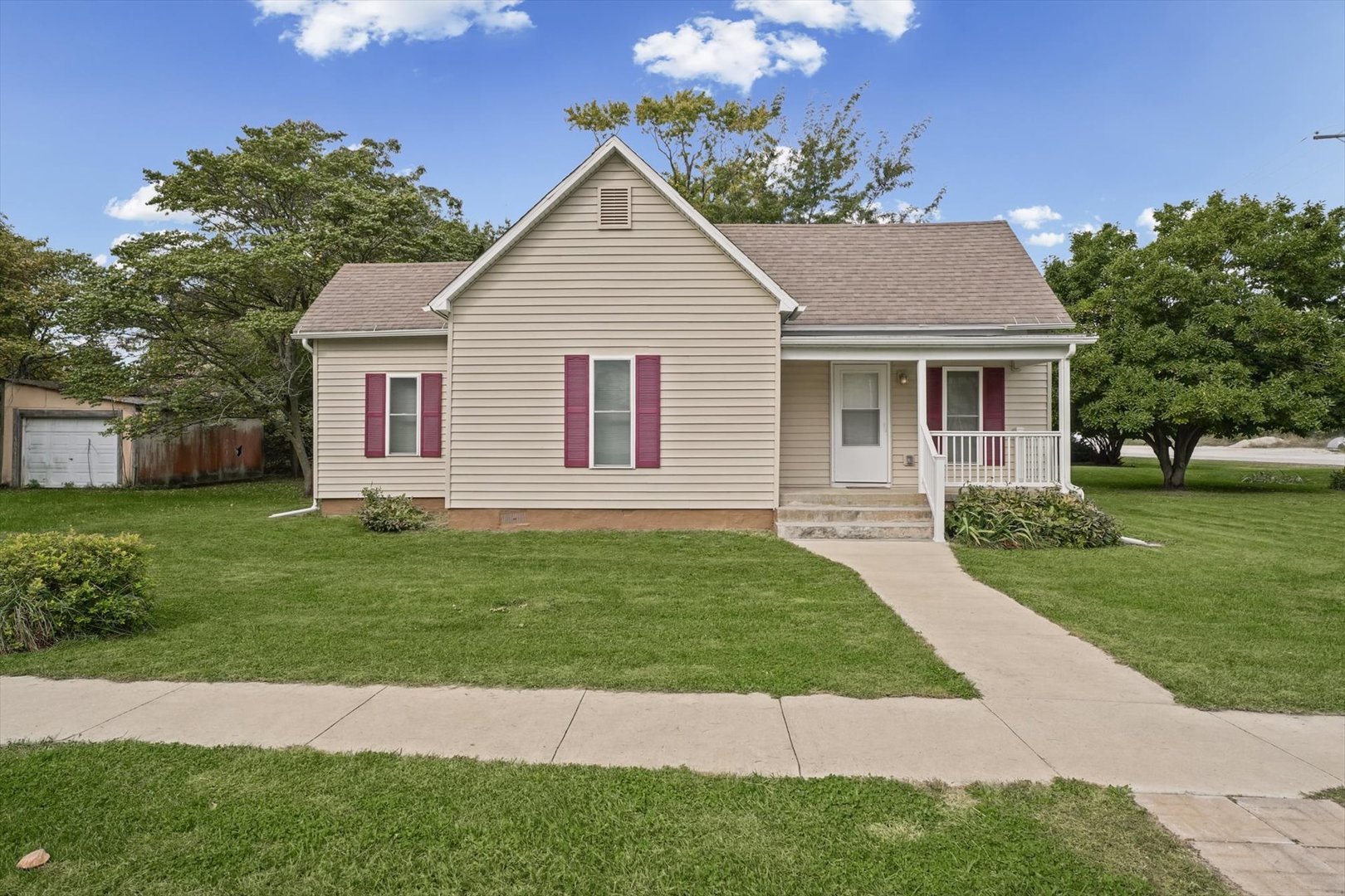 main property photo 1