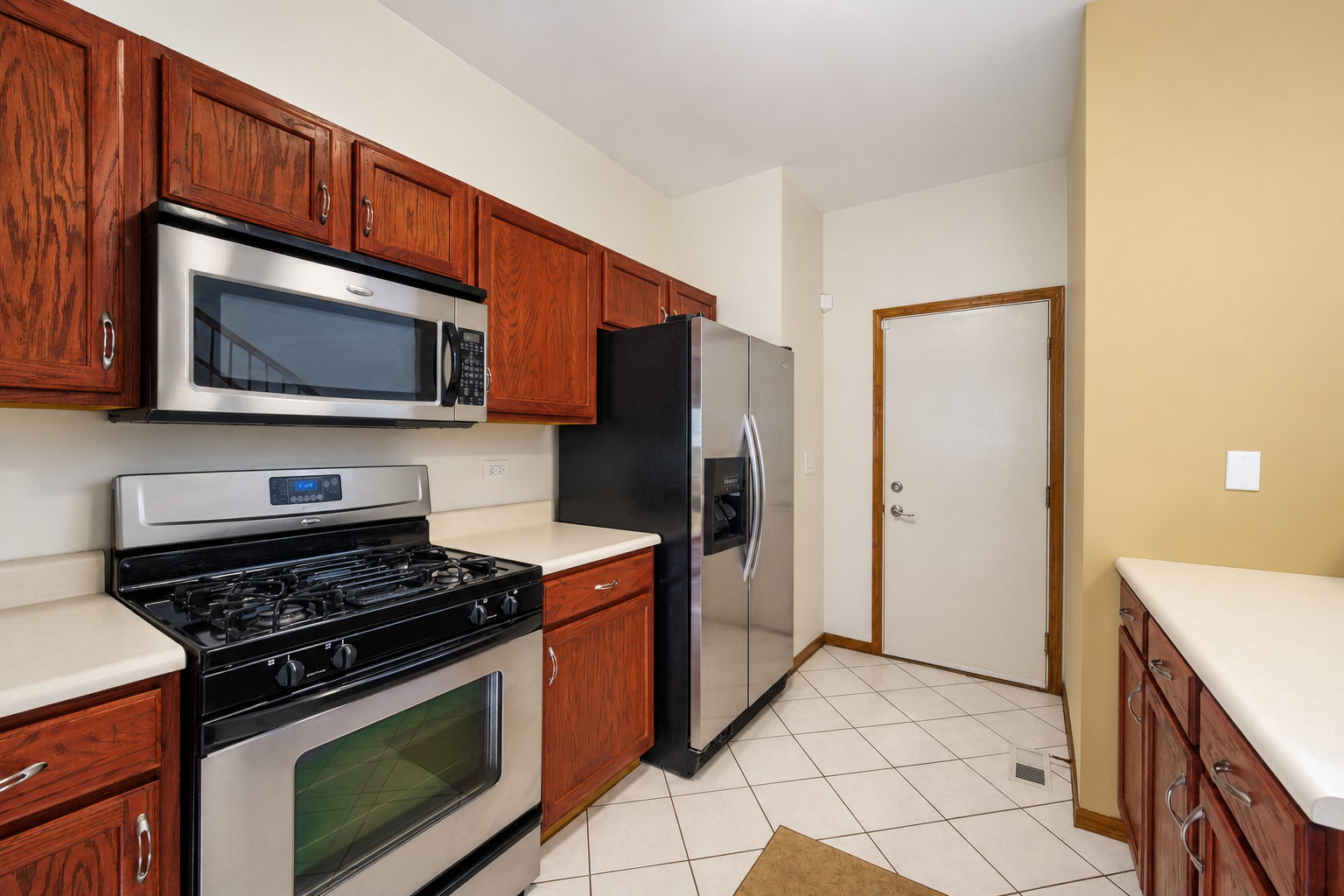 main property photo 12