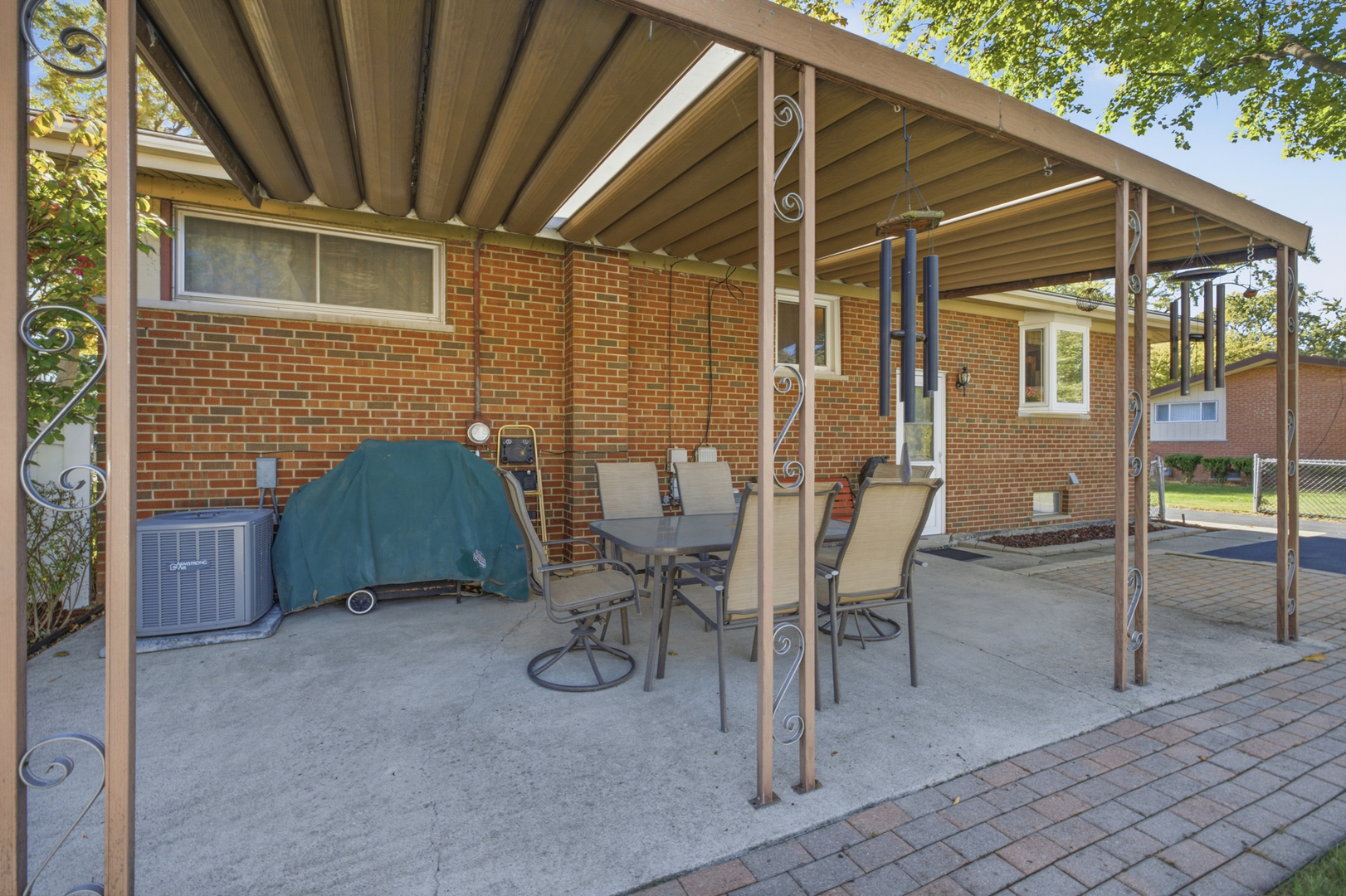 main property photo 23