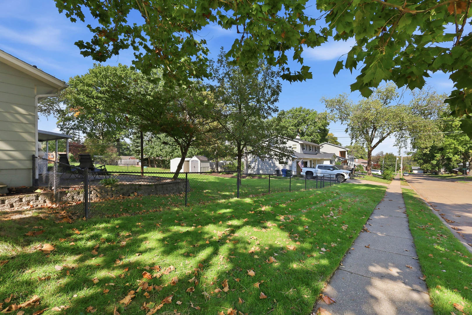 main property photo 45