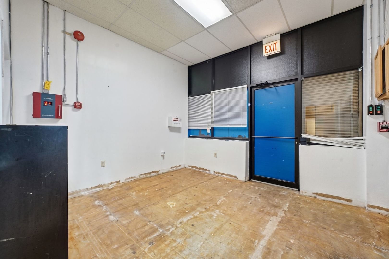 main property photo 13