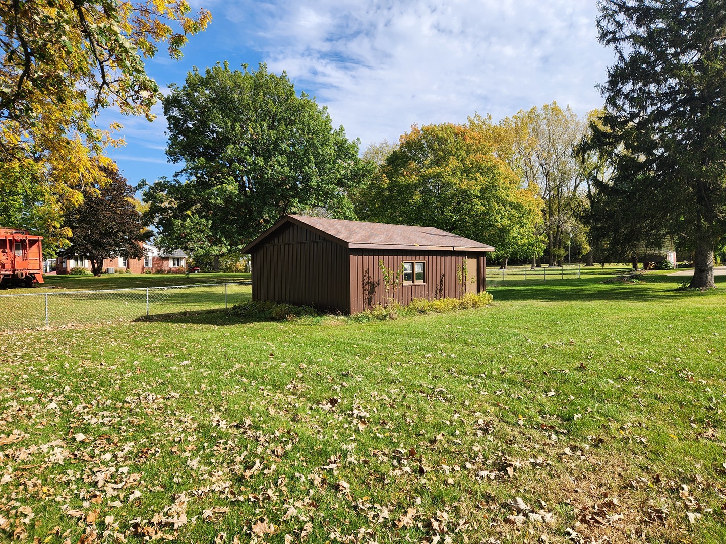 main property photo 9