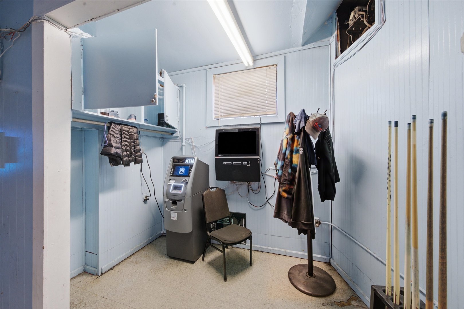 main property photo 13