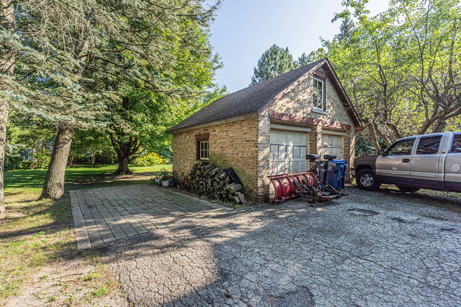 main property photo 43