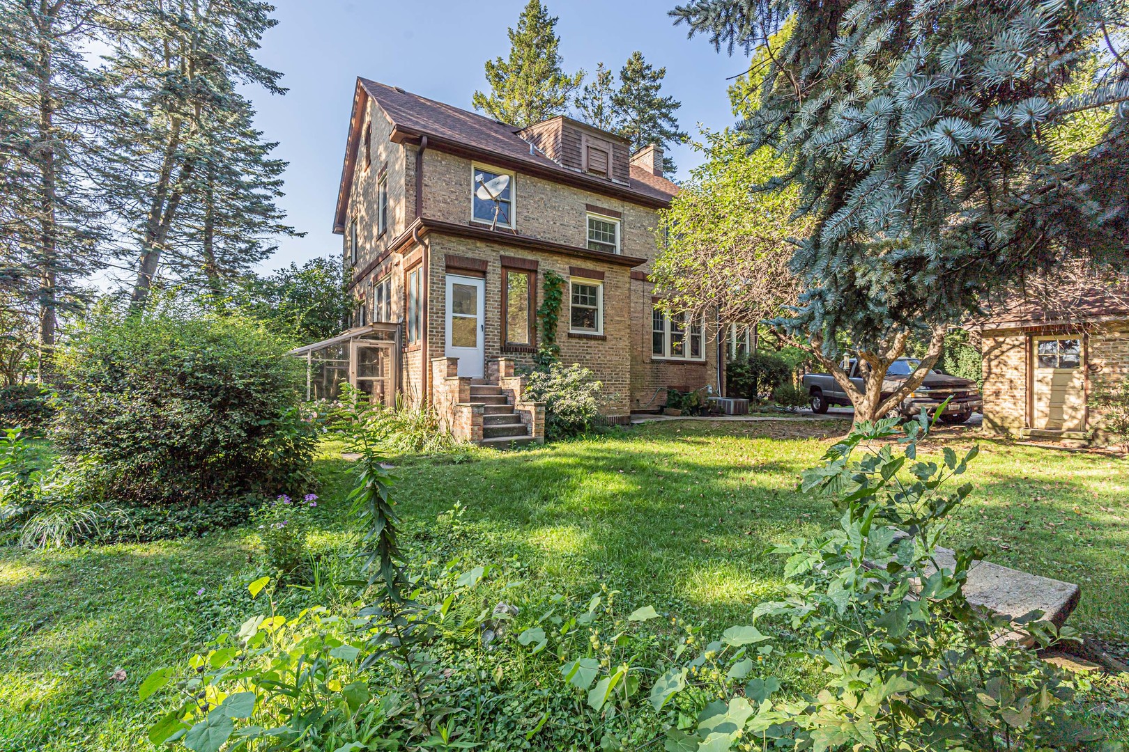 main property photo 44