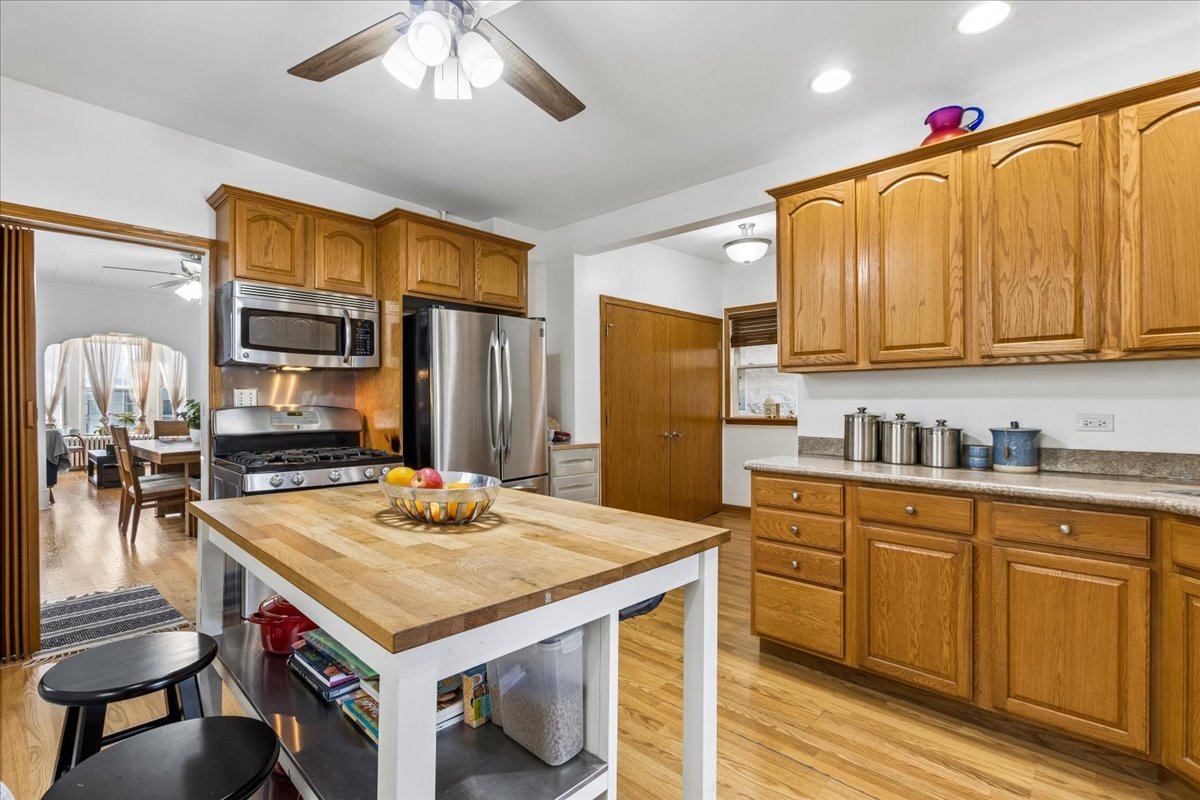 main property photo 7