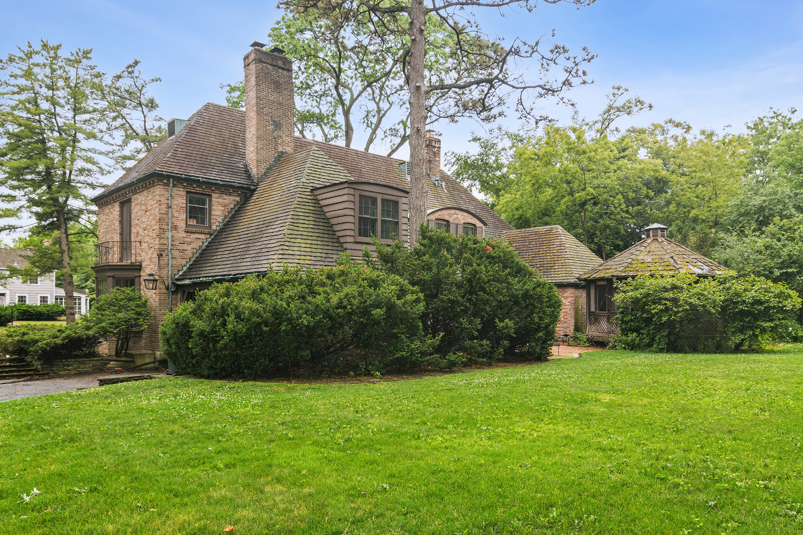 main property photo 29