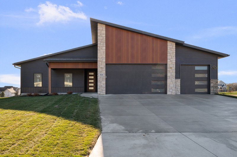 main property photo 0