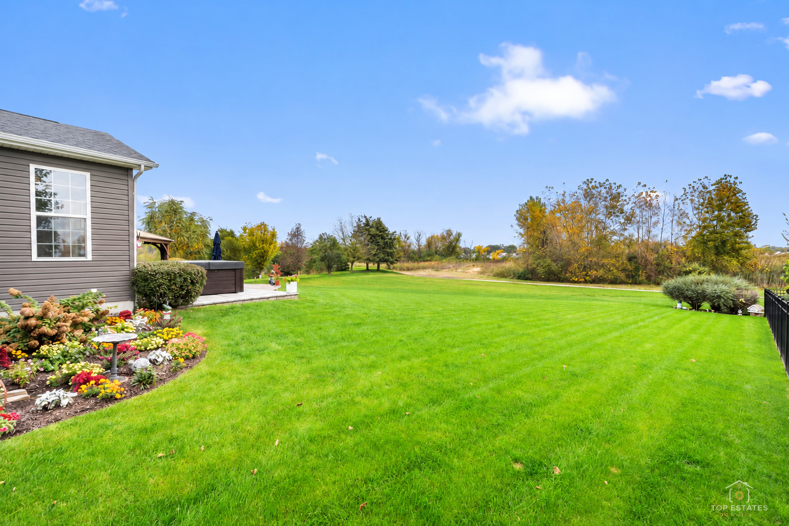 main property photo 39