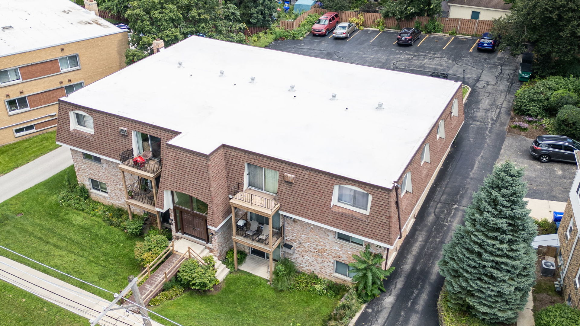 main property photo 23