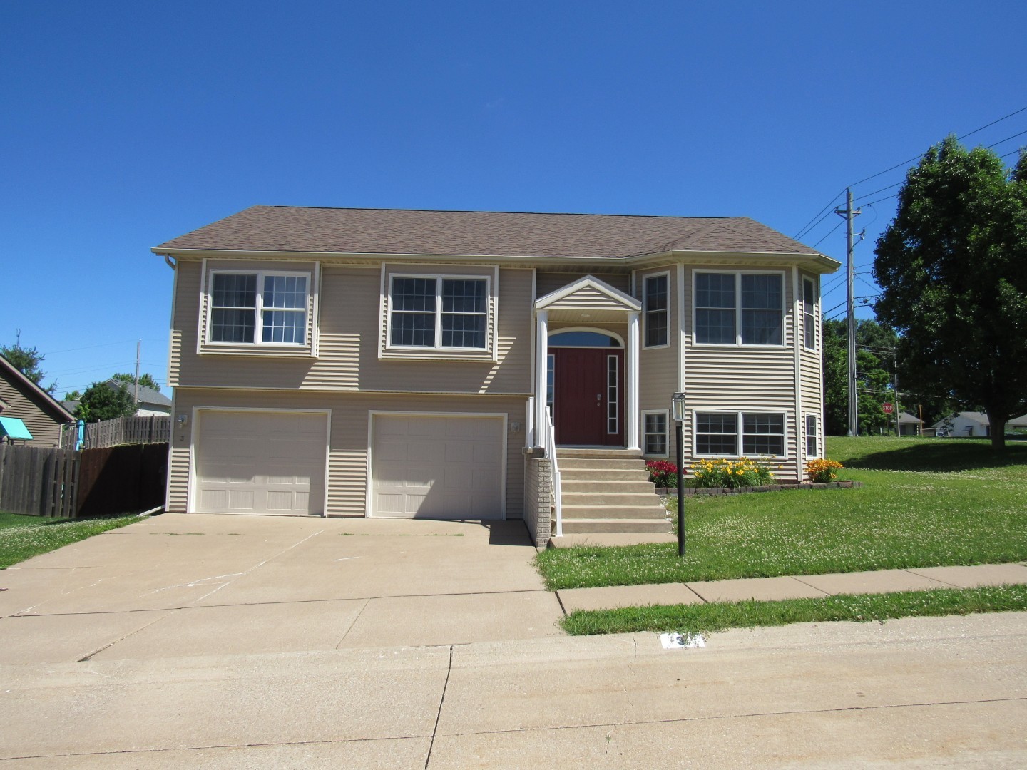 main property photo 0