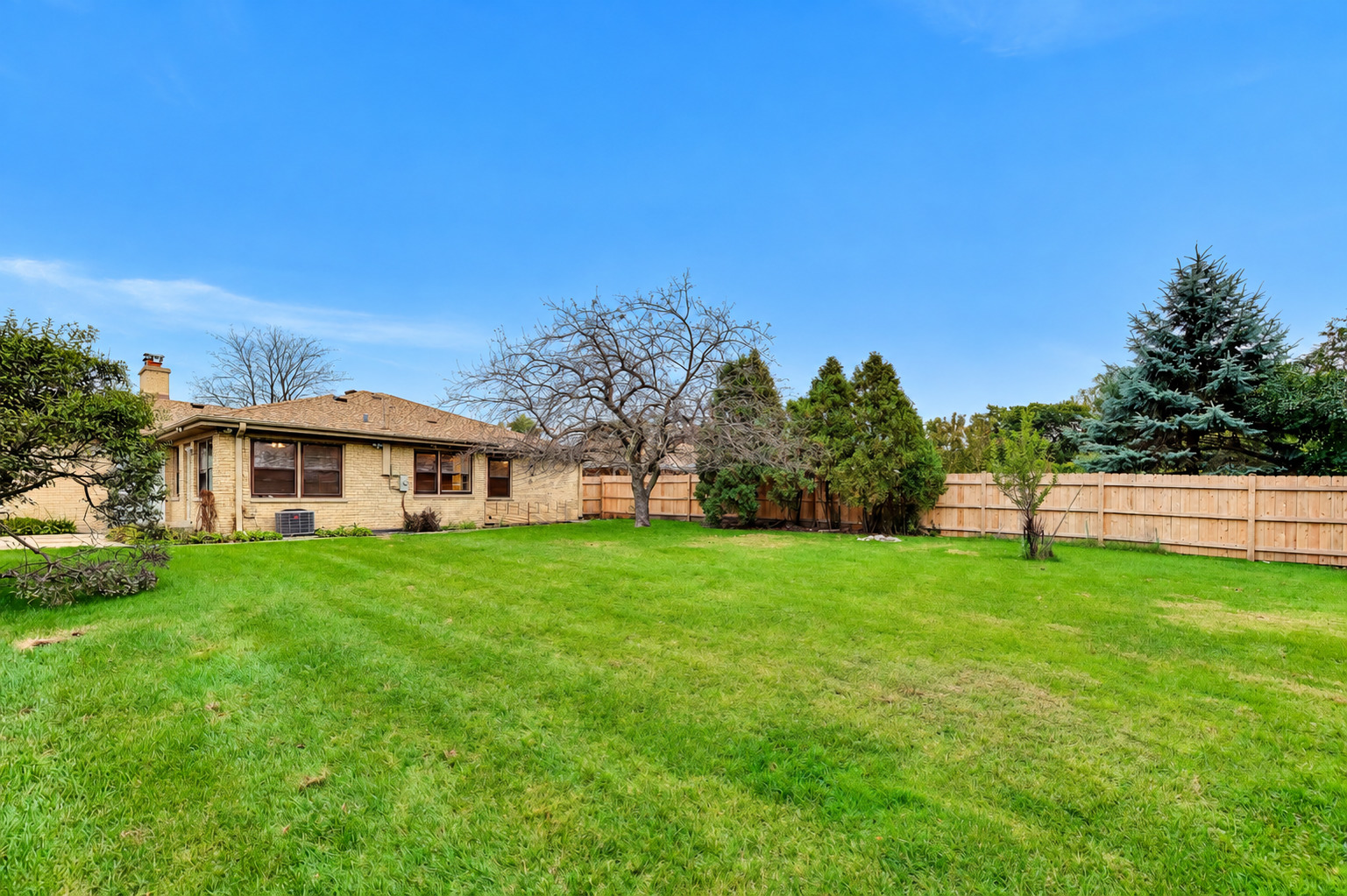 main property photo 32