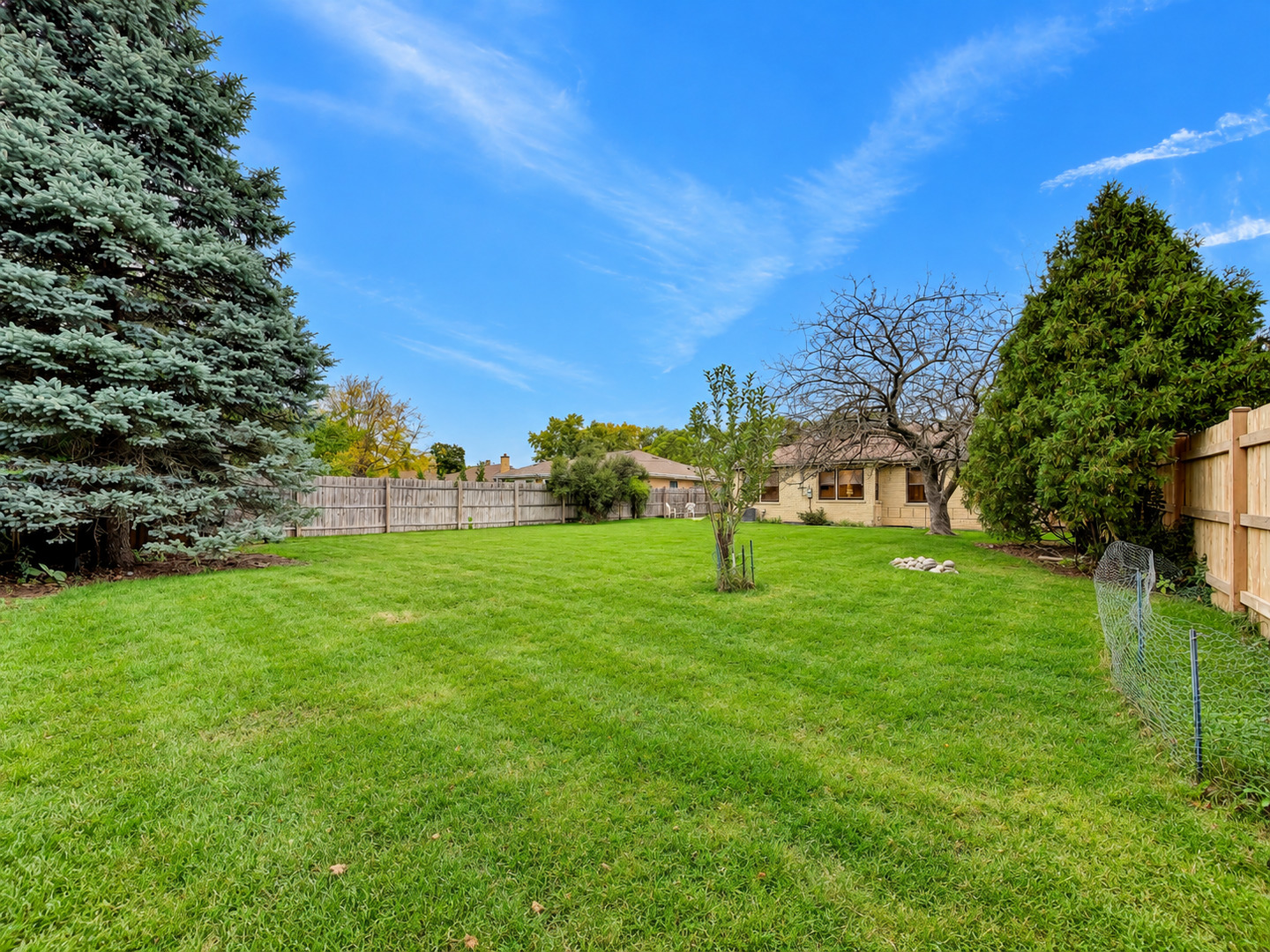 main property photo 34