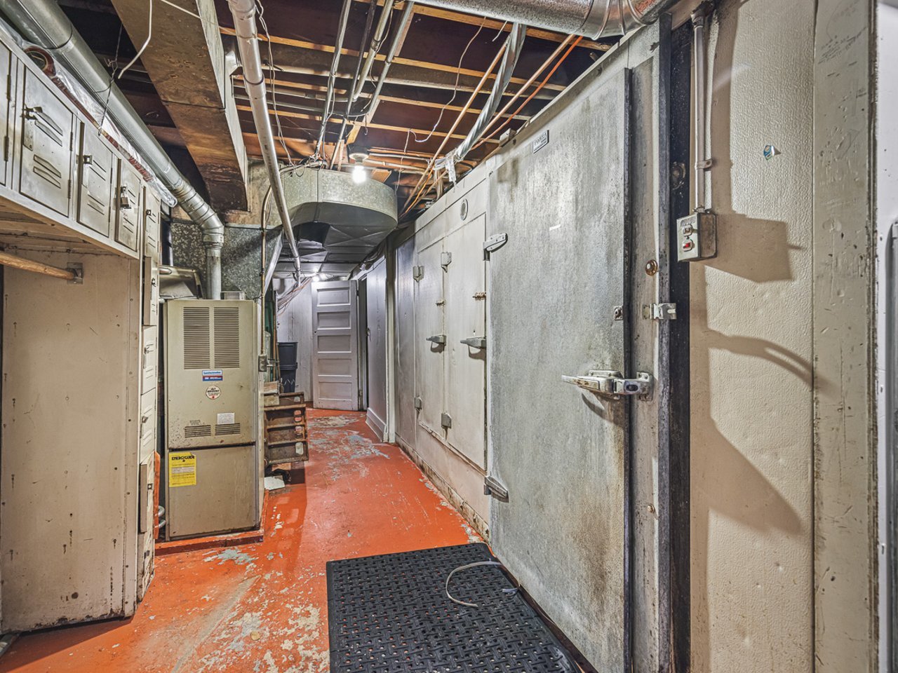 main property photo 49