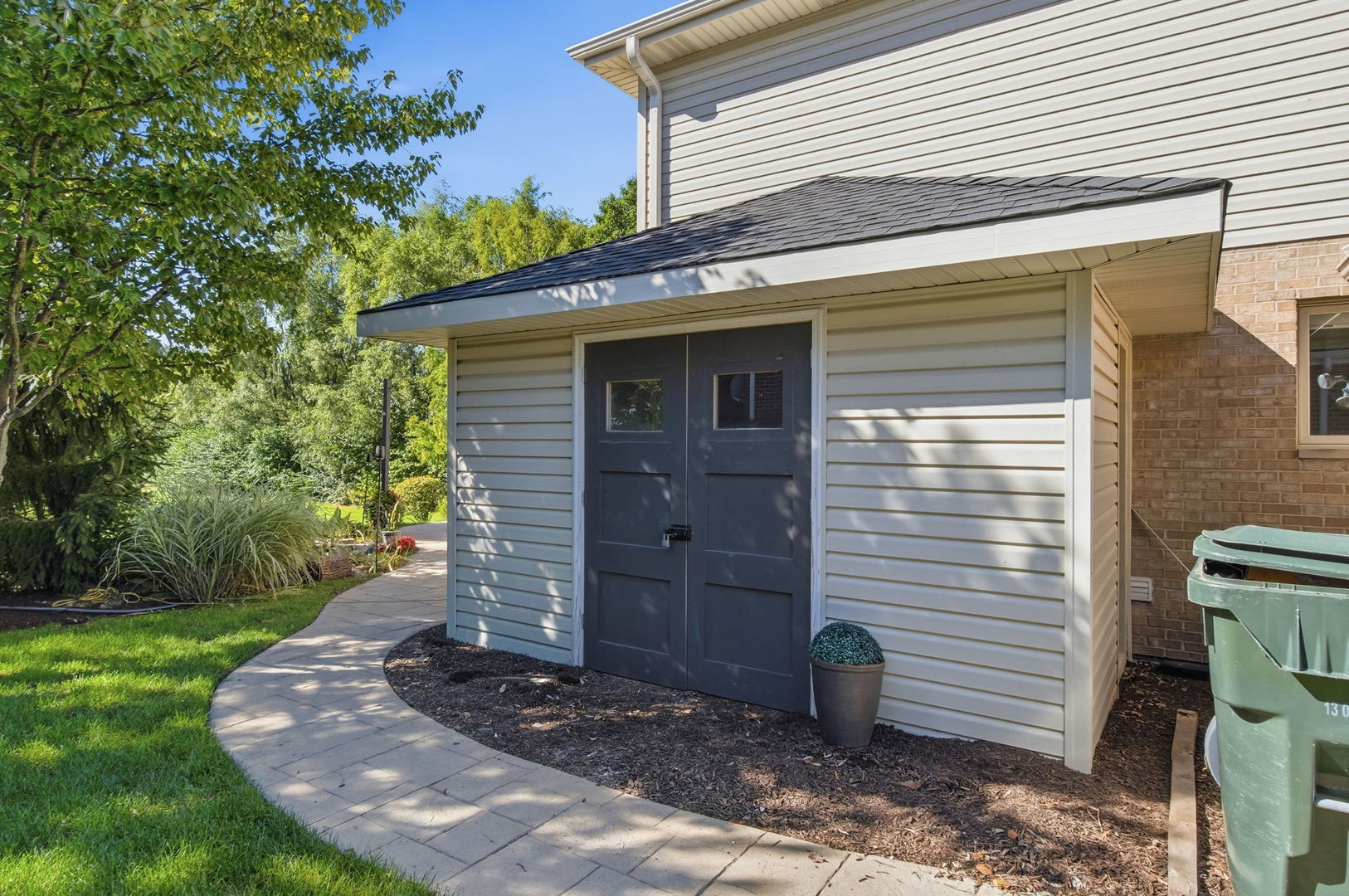 main property photo 42