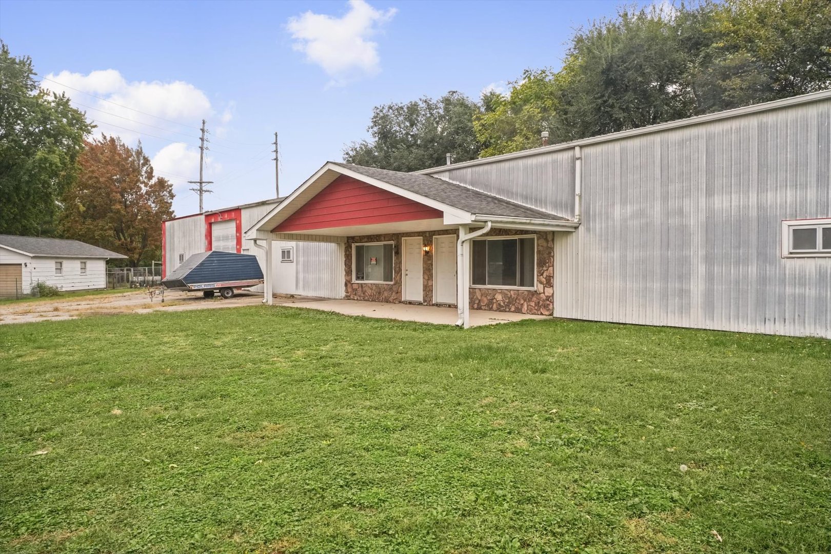 main property photo 5
