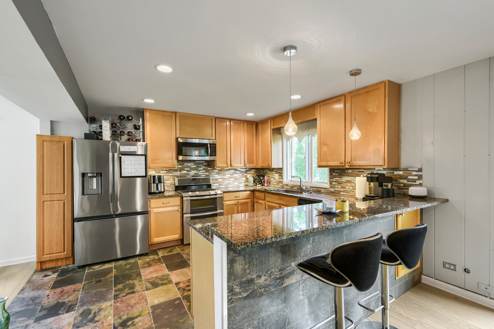 main property photo 5