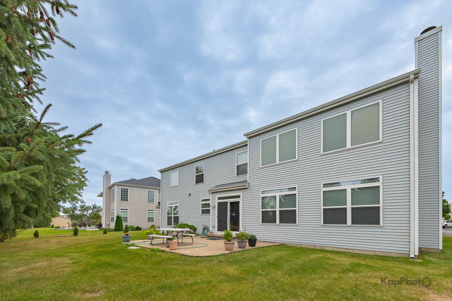 main property photo 37