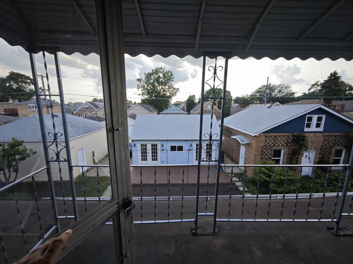 main property photo 23