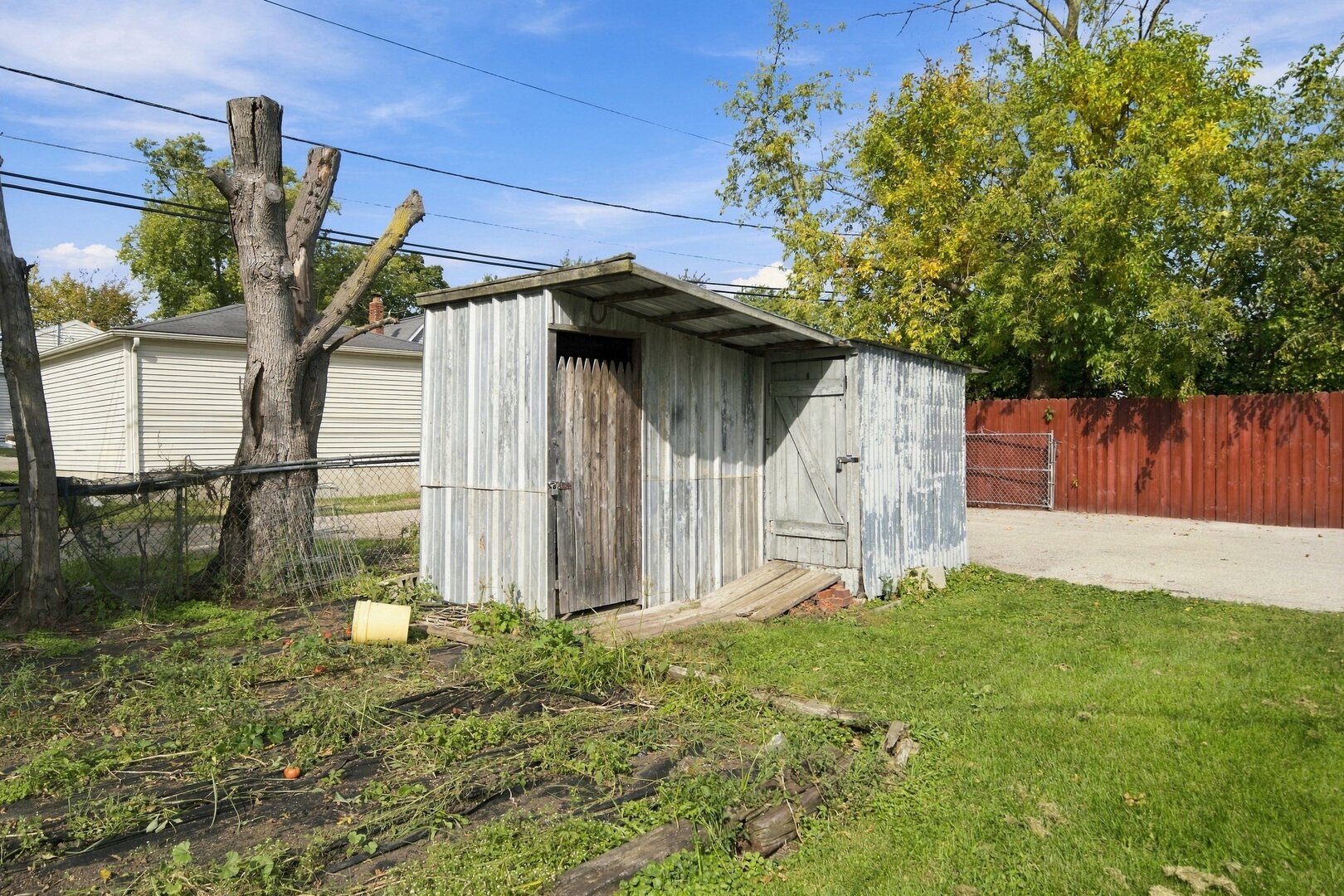 main property photo 27
