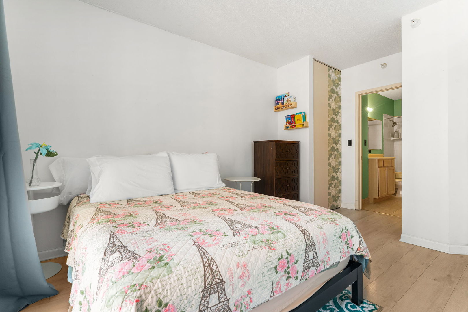 main property photo 5