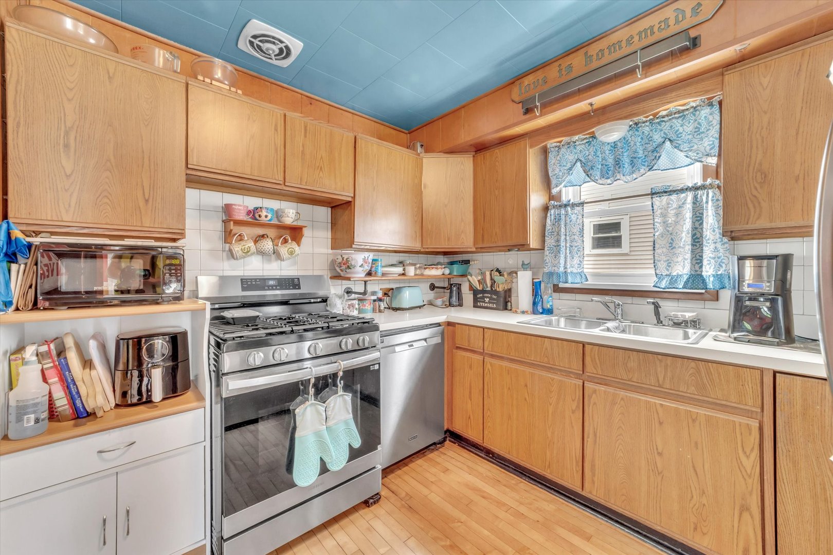 main property photo 14