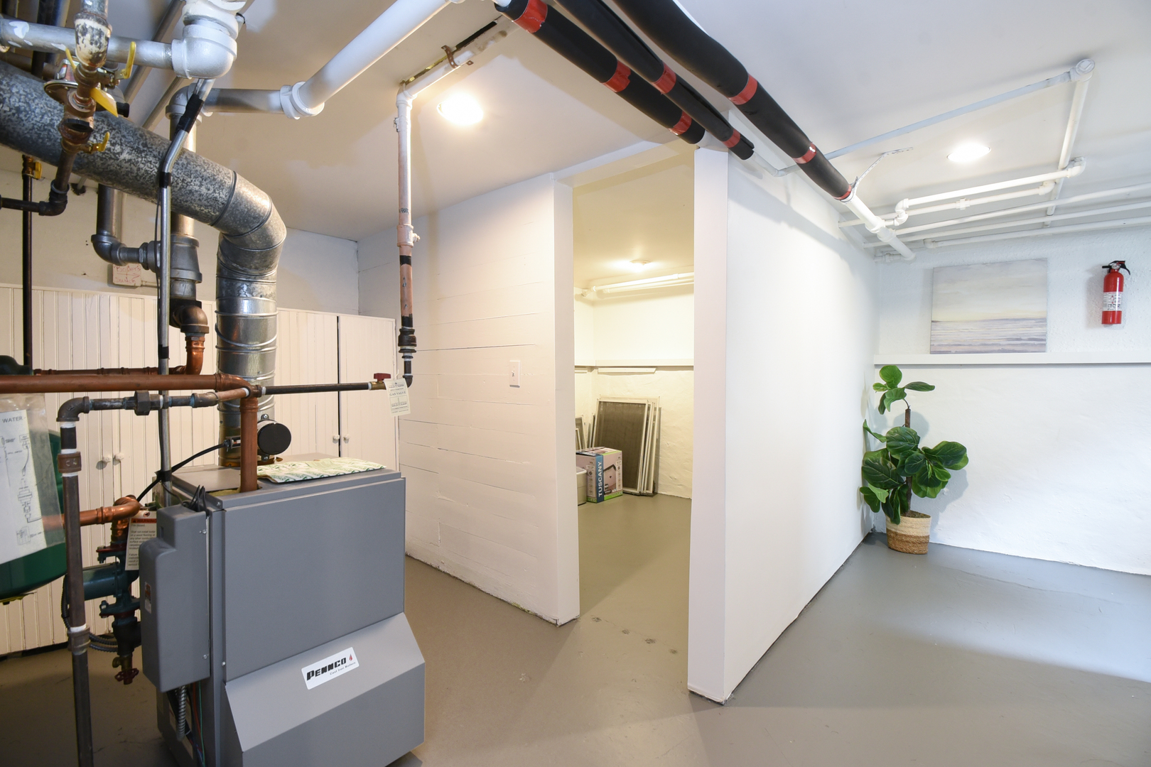 main property photo 35