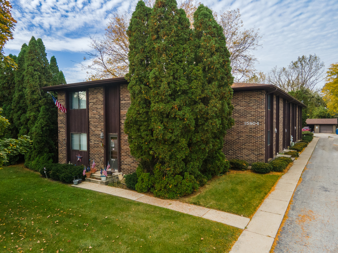 main property photo 31