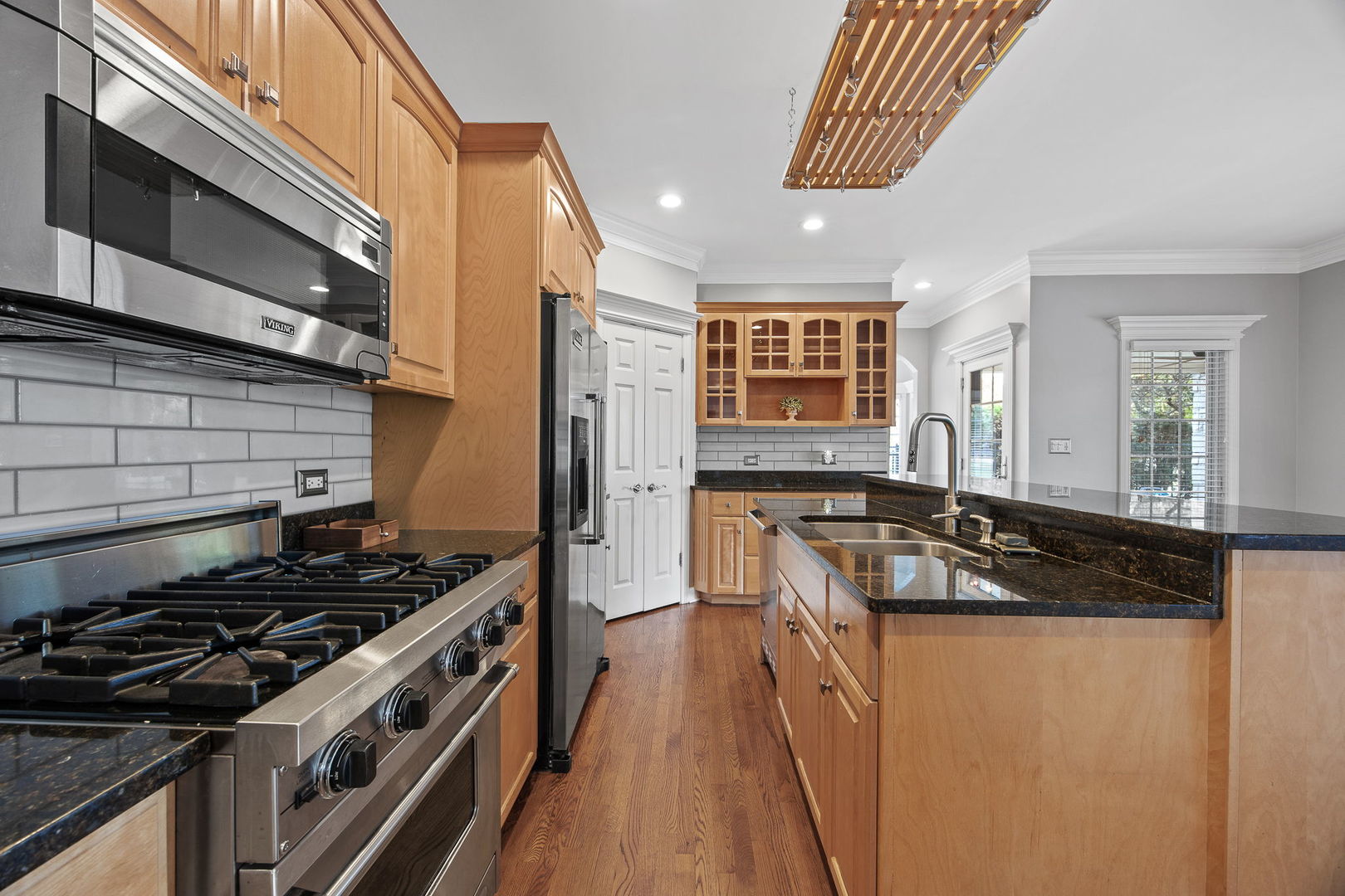 main property photo 40