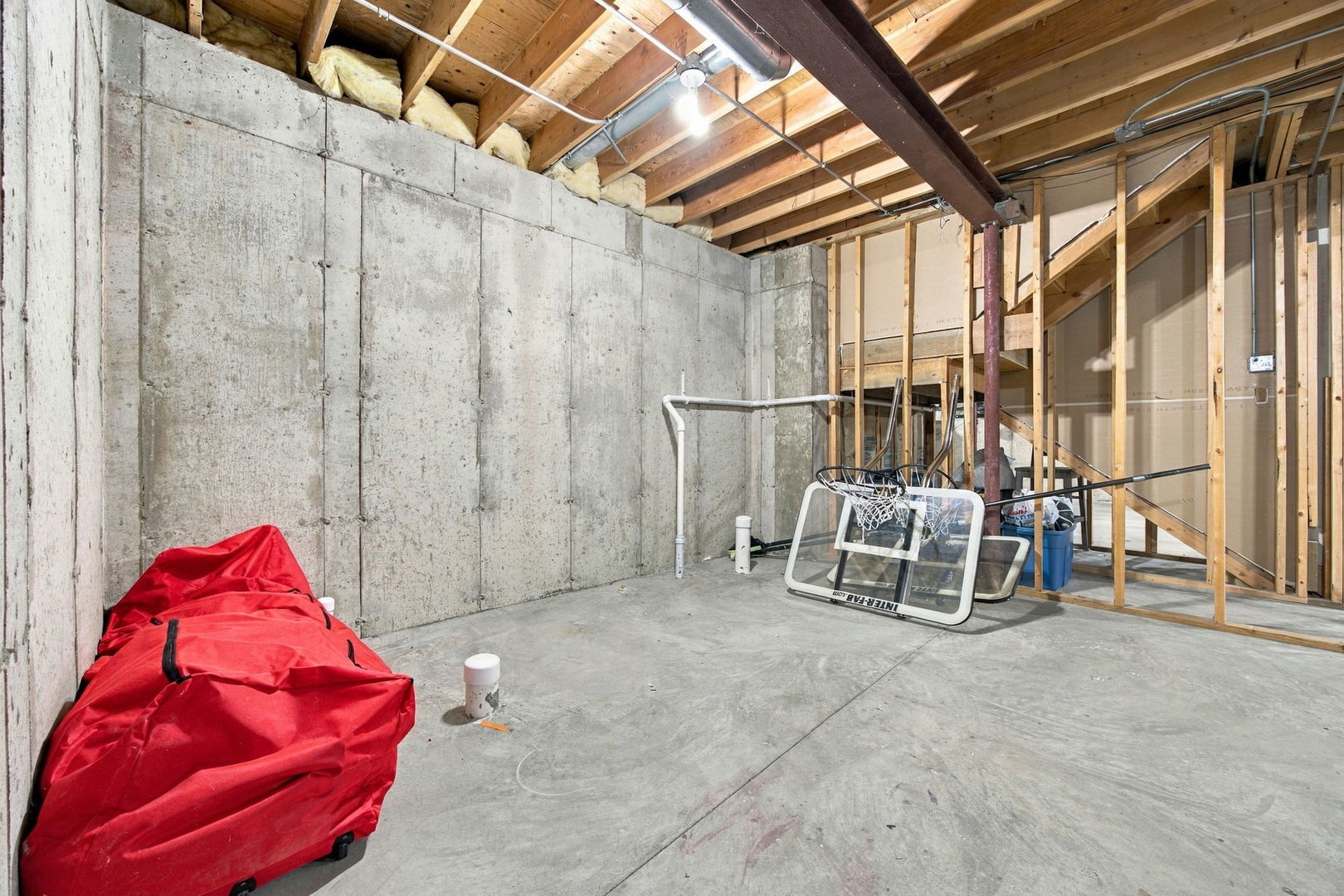 main property photo 59
