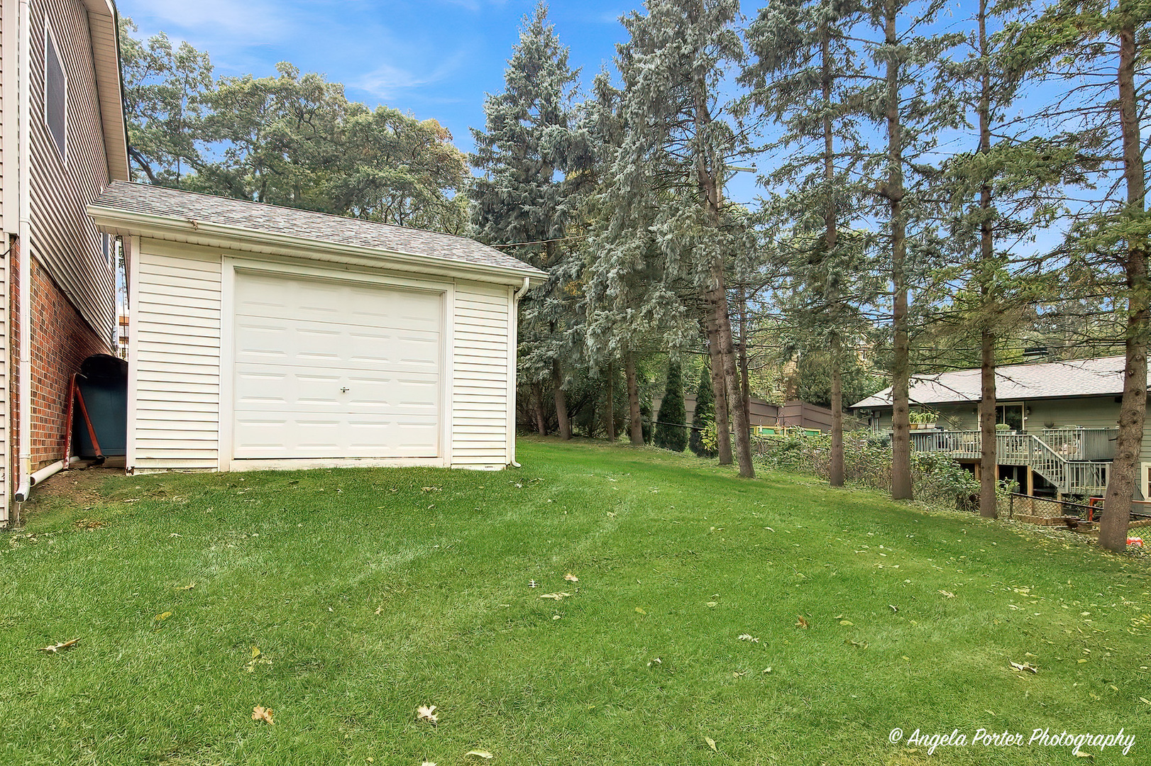 main property photo 37