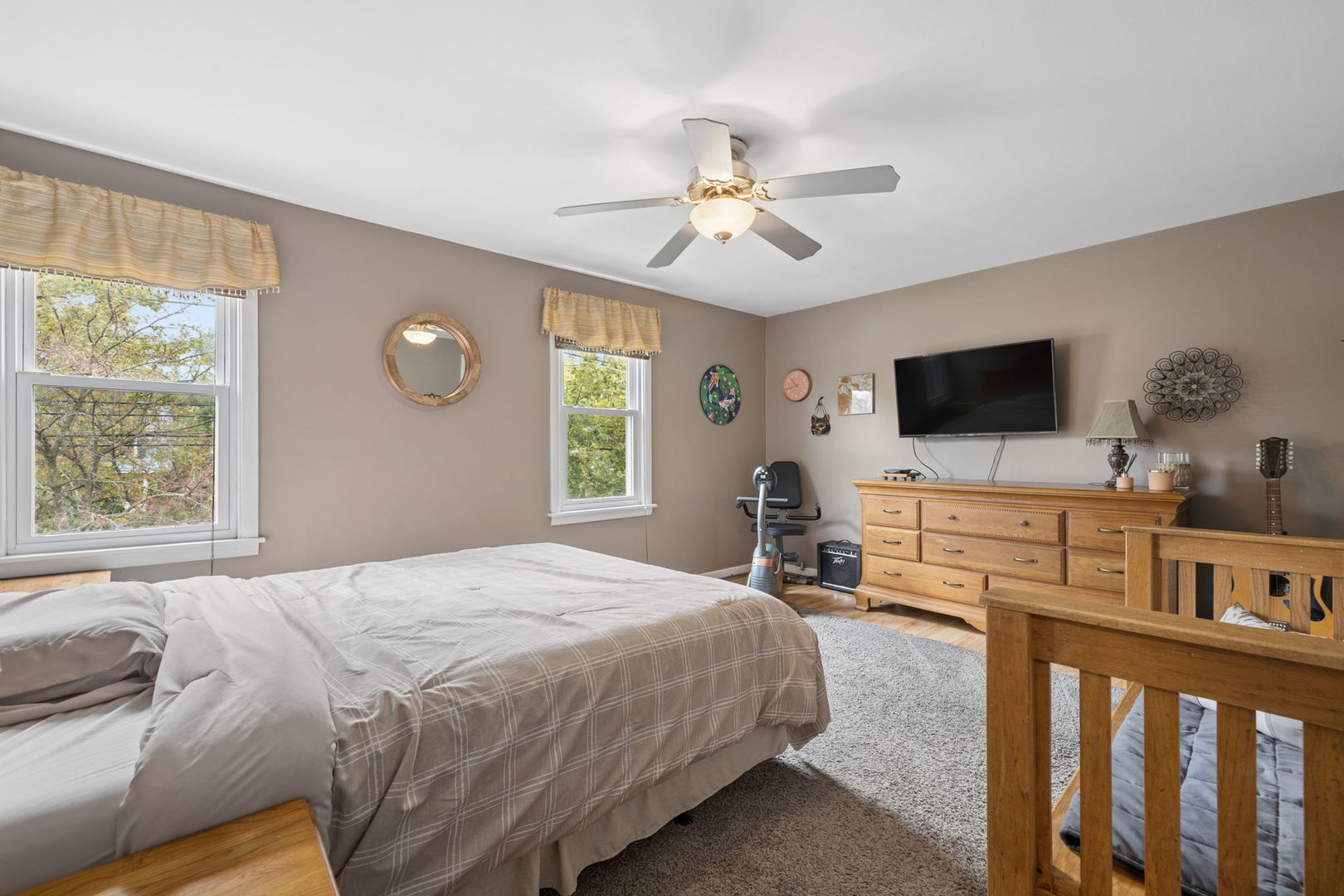 main property photo 11