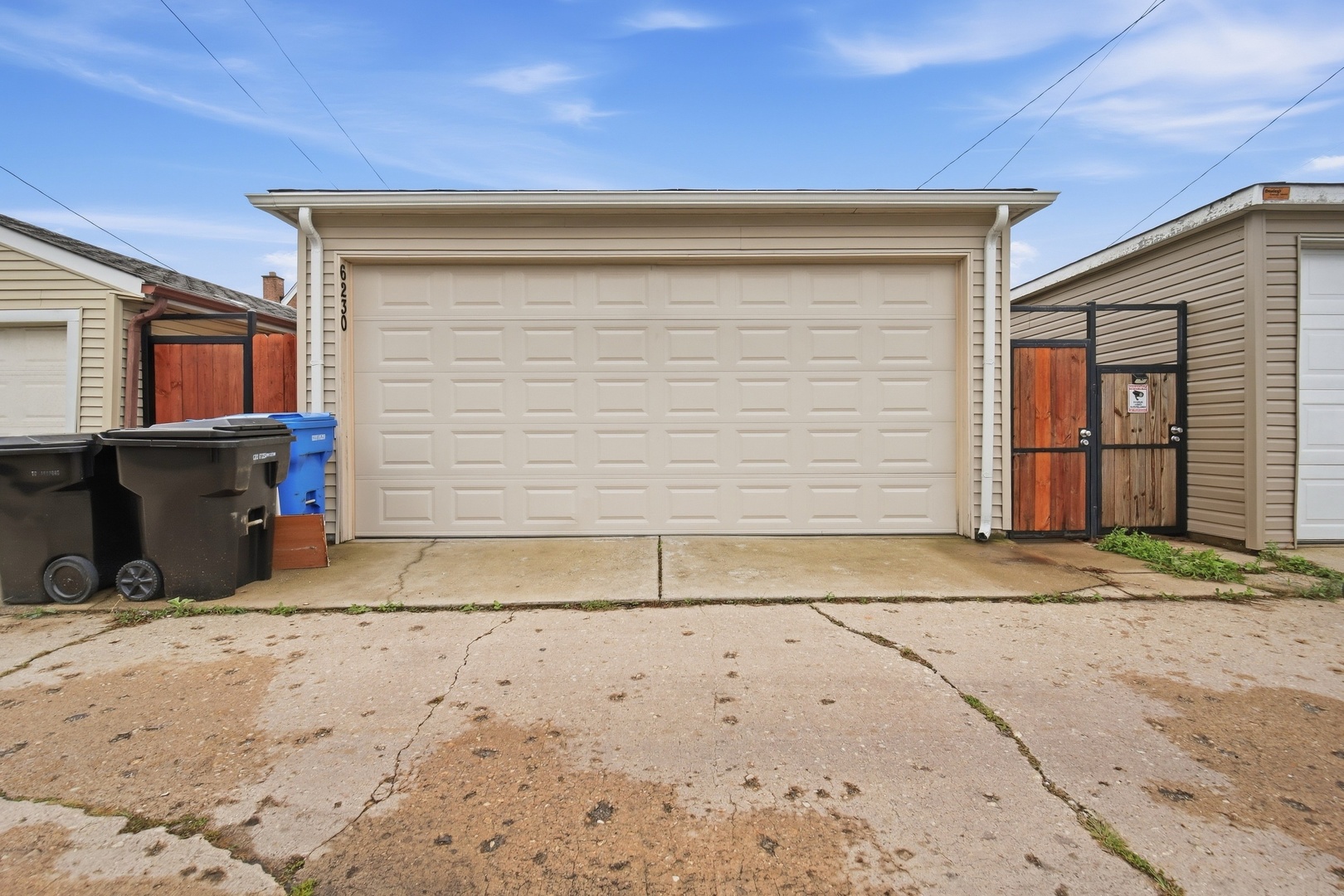 main property photo 18