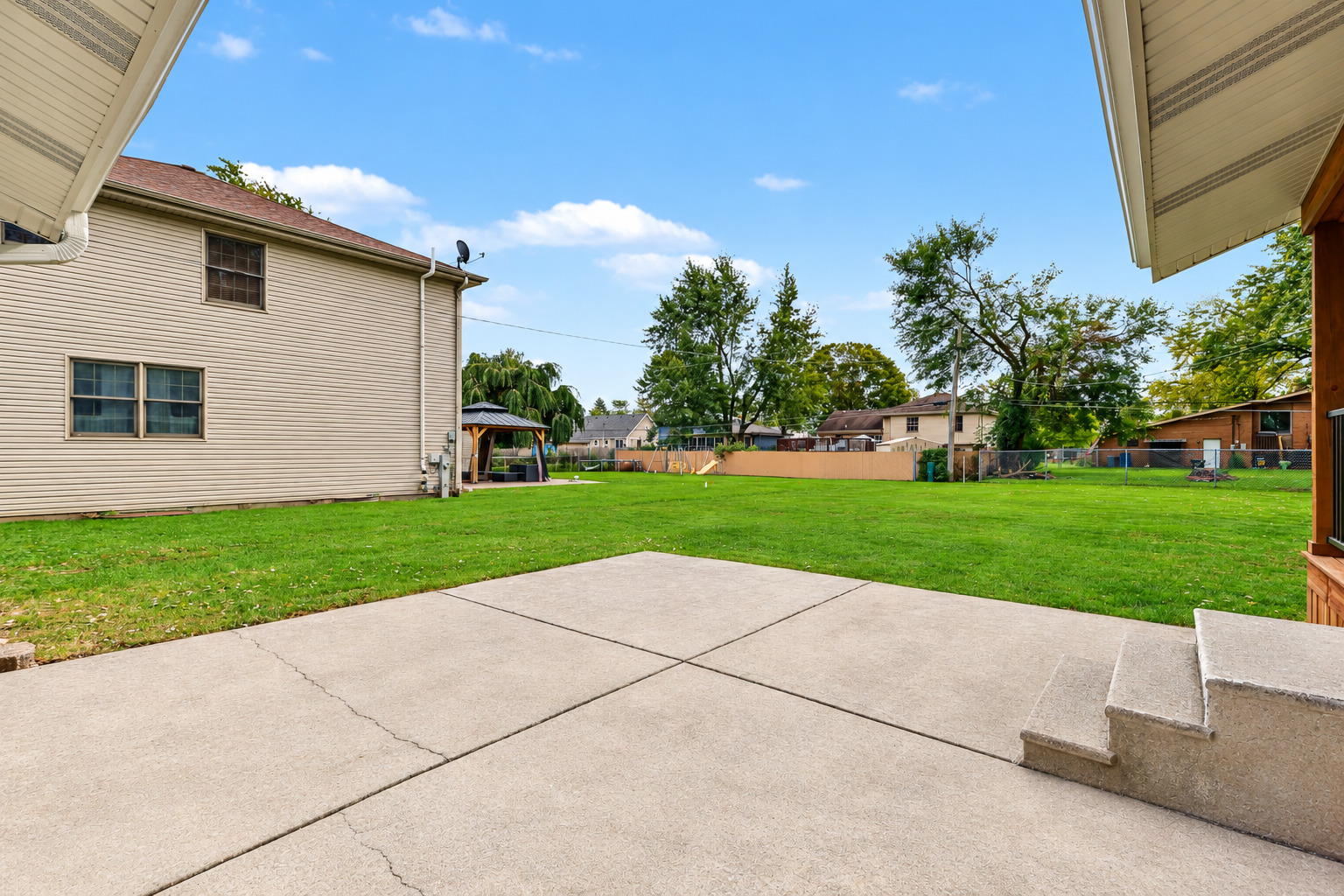 main property photo 26